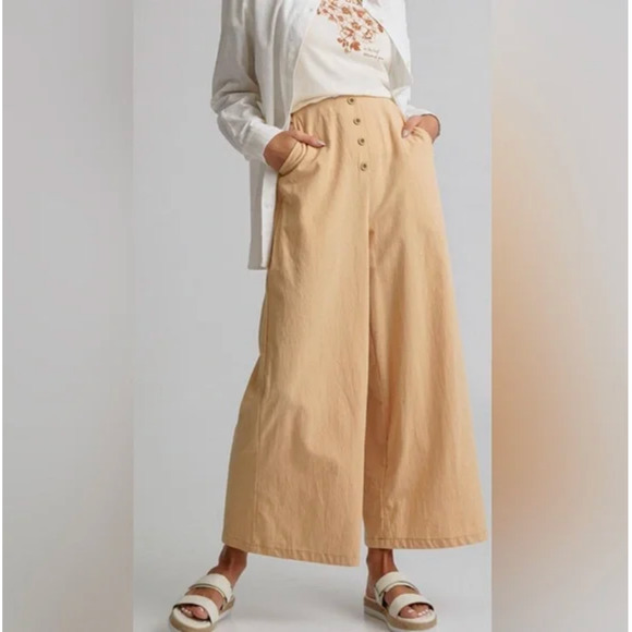 GILLIA Wide Leg Pants Camel Tan Cropped High Rise Shell Button Front - Picture 3 of 14